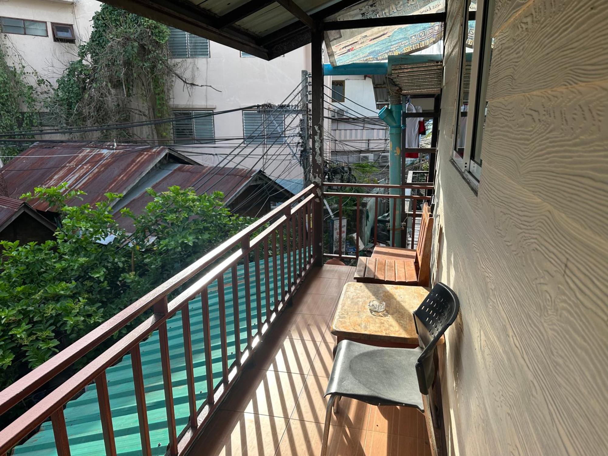 Bang Sit Guest House Phi Phi Don Exterior foto